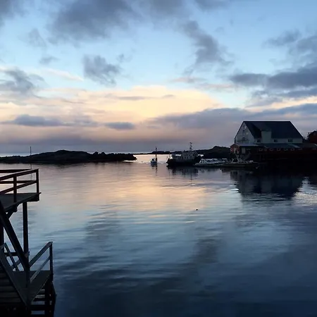 Holiday home Fishermans Cabin Rorbu
